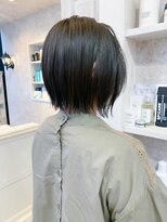 キャアリー(Caary)&nbsp;福山市美容室Caary人気 クール系さらっと外ハネミディアムボブ
