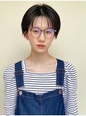 春のお洒落抜け感バングショートヘアー