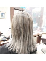 アース 菊名店(HAIR&MAKE EARTH) ホワイトカラー
