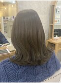 透け感のあるグレージュ♪外ハネ