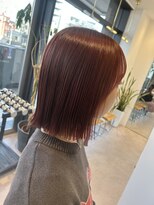 トッカ 中目黒店(tocca)&nbsp;☆切りっぱなし外ハネボブ×カシスレッドカラー♪♪☆