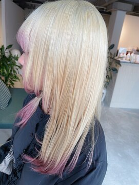 ギネス(Giness) ブロンド×裾カラーピンク【小顔/ワンレン/ボブルフ】