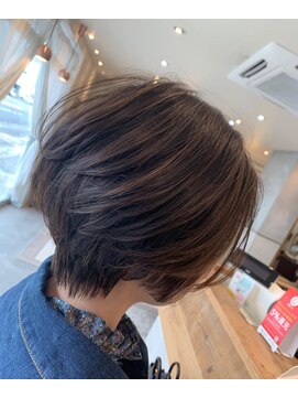 ツリーズ(Trees) ショートボブ