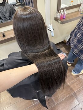 ヘアーアンドメイク ビス(HAIR&MAKE bis) グレージュカラー/ブルベカラー【NOKA】