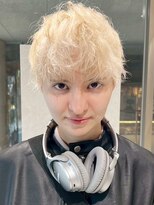 インカント バイ ハンズ incanto by hands&nbsp;ホワイトブロンド×くしゃっとパーマ