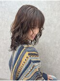 軽やかレイヤー×柔らかブラウンパーマ