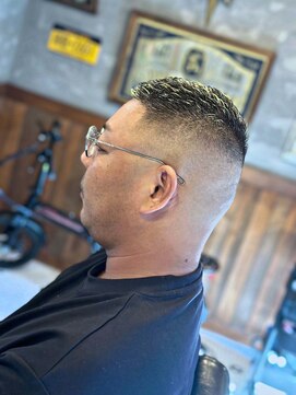 サワーズ 西新井店(SAWAS) 濡れパンメッシュ/ブリーチ/メンズ/キッズカット/ハイライト