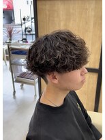 メンズギフト(men's GIFT)&nbsp;刈り上げツーブロック波巻きパーマメンズマッシュ