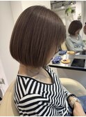 白髪ぼかしタッセルボブハイライトカラー