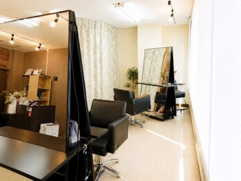 ヘアーサロン クオーレ(hair salon CUORE)の写真/勾当台公園2分◆3席のみの贅沢なプライベート空間。大人女性の髪質改善や極上ヘッドスパで癒しの時間を