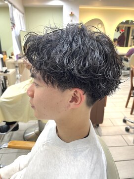 テトラ バイ ネオリーブ 横浜西口店(tetra by neolive) メンズパーマ　波巻き　ツイスパ　マッシュ　［横浜］［横浜駅］