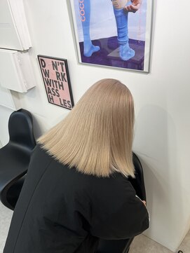 ペレ 渋谷(PELE) 切りっぱなしボブ/エアリーロング/美髪/ピンクブラウン/渋谷