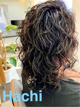 ハチ(Hachi) アクアマン