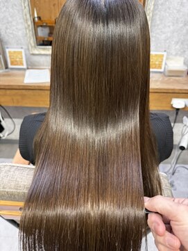 コンフィー(comfy) ◇ミニウルフ　ホワイトグレージュ　チェイリーブラウン