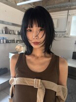 ダブ アオヤマ(DaB AOYAMA)&nbsp;ブルーブラック　ウルフカット　ミディアムレイヤー　レイヤー