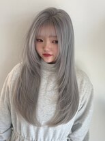 リエンスクレア(RIENS xrea)&nbsp;レイヤースタイル｜ハイトーンカラー｜担当者：山本優舞