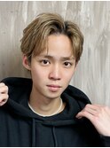 フェザーショートセンターパートフェザーパーマニュアンスパーマ