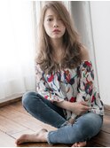 ゆるくびれ×ベージュカラー☆艶っぽ美人リップラインレイヤー