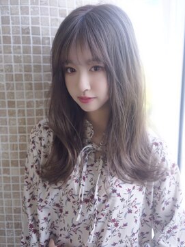 ソワリー 栄(THOiRY) 小顔カットが得意なスタイリストby坂元