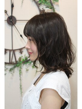 エアーベリー(AIR BERRY) ★★美髪カールミデイ★★【AIRBERRY　蒲田】