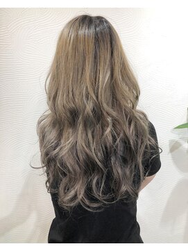 ログ ヘアー(LOG HAIR) ハイトーンベージュ