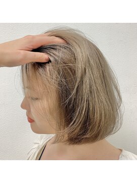 ジジ 代々木(Gigi) 【Gigi長田】イメチェン　イヤリングカラー　前髪カタログ