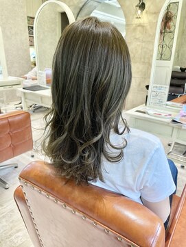 リリー(LILY) LILY☆春夏おすすめ☆ミディアム×オリーブベージュ