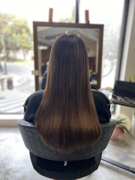 フツーロ 栄(FUTURO) 髪質改善