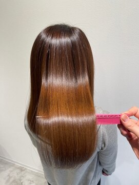 デューヘアー(due hair) オレンジブラウン/サラ艶ロング【due hair 砂川 翔】