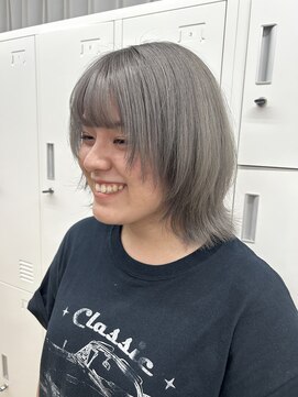 シーラス(cirrus) シルバーカラー×ウルフカット20代/30代/40代/50代