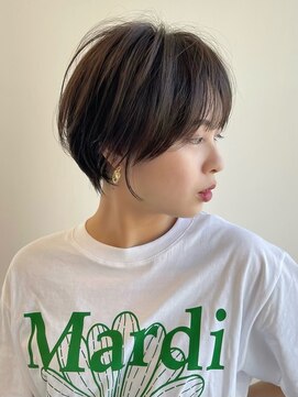 イヴォークトーキョーオーサカ(EVOKE TOKYO osaka) 似合わせショート カット カラー 暗髪 丸み 耳かけ
