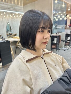 ロンドアジュール 横浜(Lond azur) 顎下ボブ！伸ばしかけの方におすすめ！アッシュグレー！横浜