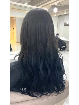 テンダー(Tender) ネイビーグラデーション／裾カラー