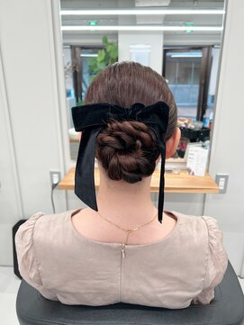 バルベストーキョーサウス(BARBES TOKYO SOUTH) シンプルシニヨン【清板】