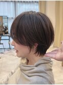 流し前髪ショートボブ