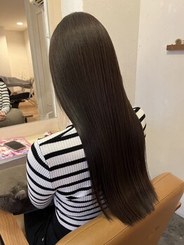 アミティエ(amitie)の写真/【縮毛矯正】amitieの自然なストレートで憧れのサラつや髪へ◇[駅チカ]
