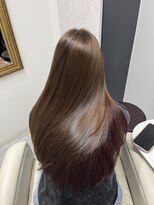 グレイスアンジュ 名駅(Grace Unge) イヤリングと組み合わせる艶カラー