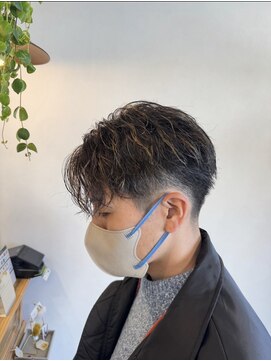 リルヘアー(Lil.hair) ハイライト、ツイストスパイラルパーマ