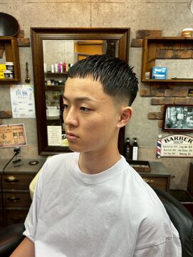 アールズ ヘア(R's hair) MEN’S HAIR/サーフカール/刈り上げセンターパート/印西