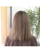 デコヘアーフラッペ(DECO HAIR frappe) オリーブベージュのハイライト