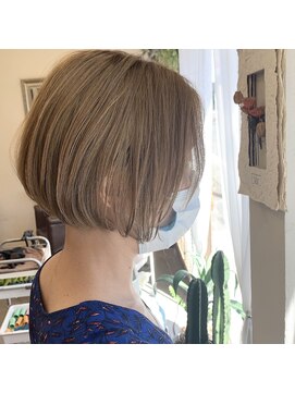 ファヴォリ(favori) 【favori 自由が丘】ハイトーンベージュボブ