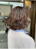 酸性パーマでボブにウェーブスタイル