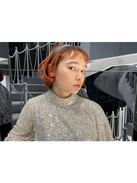 メイカ(MEIKA) 【 オレンジ × オン眉ボブアレンジ 】浅野美紀