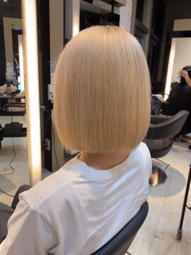 インク サカエ(inq sakae) ミルクティーベージュ/韓国ヘア/ブリーチカラー