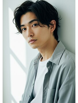 オリンテ バイ レシッド 表参道(orente by rcid) センターパートアップバング黒髪フェザーパーマメンズカット