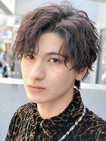 レタッチバイフィフス(RETOUCH by fifth)&nbsp;原宿シャドウパーマ緩めスパイラルパーマッシュセンターパート◆