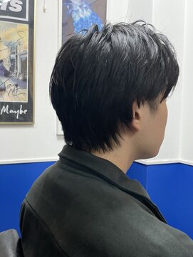 ジュリー(Julie) オーダー:襟足刈り上げないくらいで前髪は少し上げる感じ