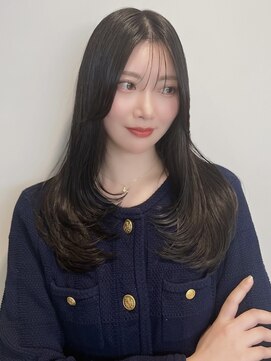 ソラ 広尾店(SORA) ロングレイヤー/内巻き/顔周りカット