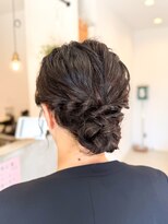 メイヘア(May Hair) ヘアアレンジ × シニヨン