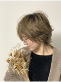 アッシュベージュウルフショート